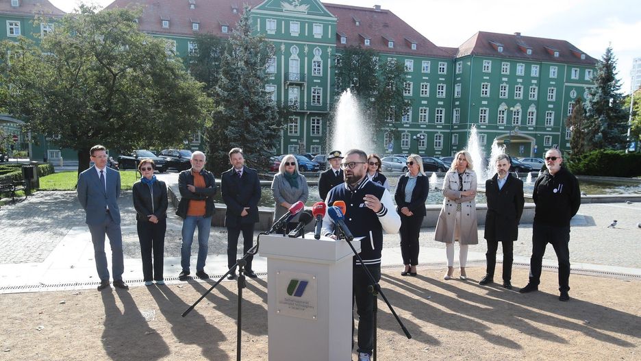 Spacerek na Uniwerek konferencja