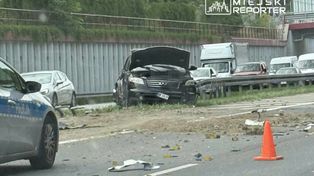 Głuchów: O krok od tragedii na S7. Ciężarówka wpadła na przeciwległy pas ruchu