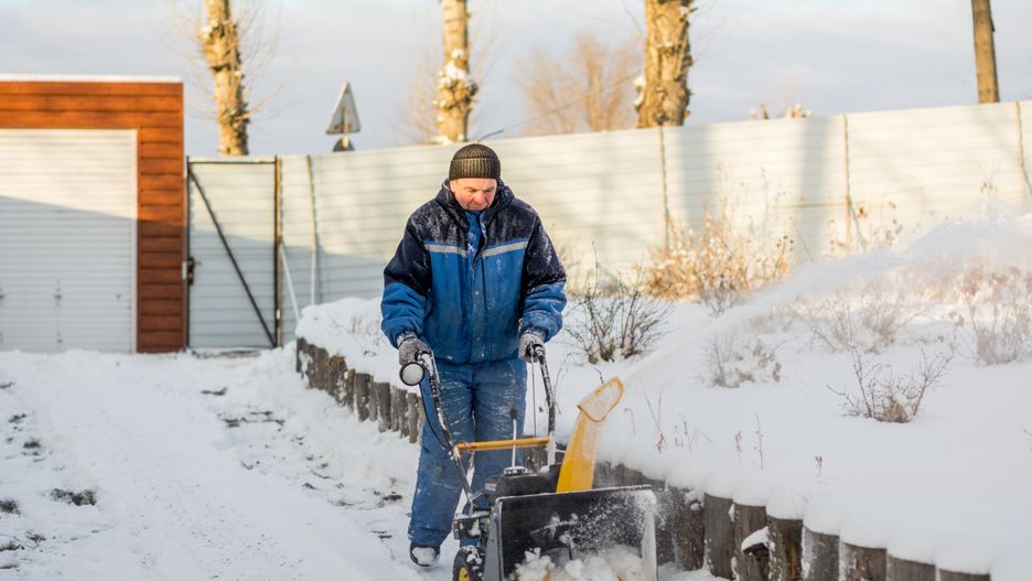 Z odśnieżarką zima może być przyjemna
