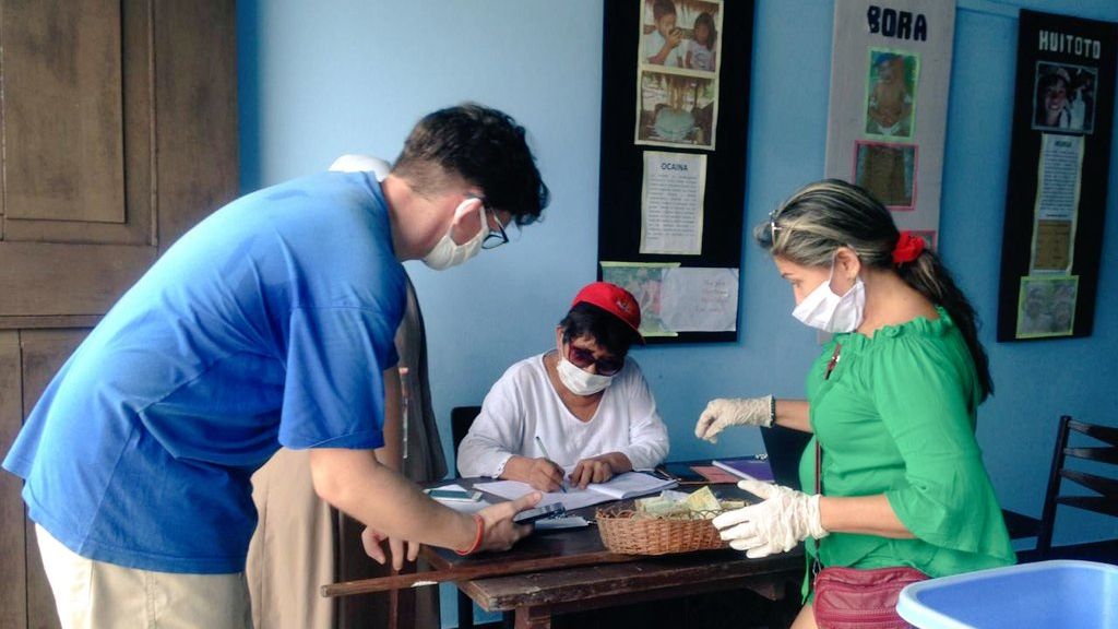 W płucach świata brakuje tlenu. Na miejscu pomagają Polacy. 