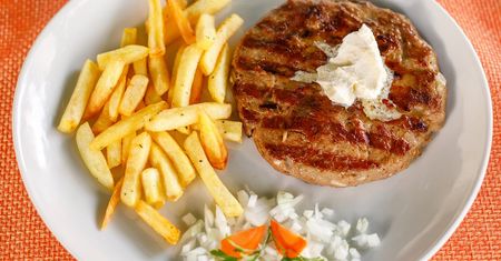Na Bałkanach się zajadają. Moja rodzina woli je od burgerów z popularnych sieciówek