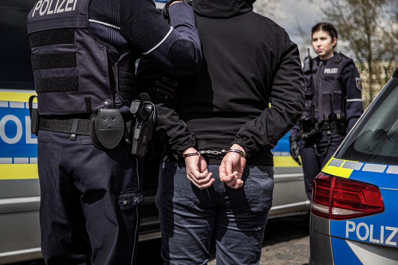 Knife attack leaves two dead in Brandenburg, suspect detained