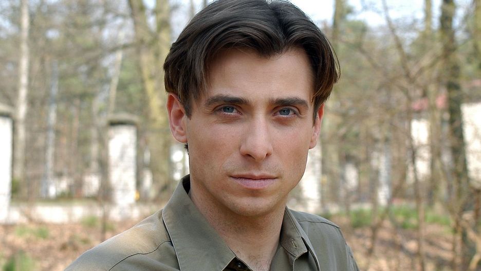 Kacper Kuszewski w roli Marka Mostowiaka w serialu "M jak miłość"