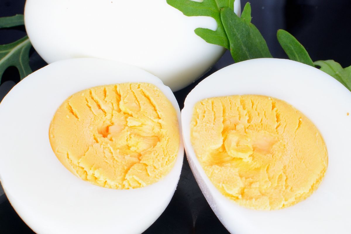 Jajka: Ile dziennie? Eksperci wyjaśniają najnowsze zalecenia - styl życia news from WP Kuchnia