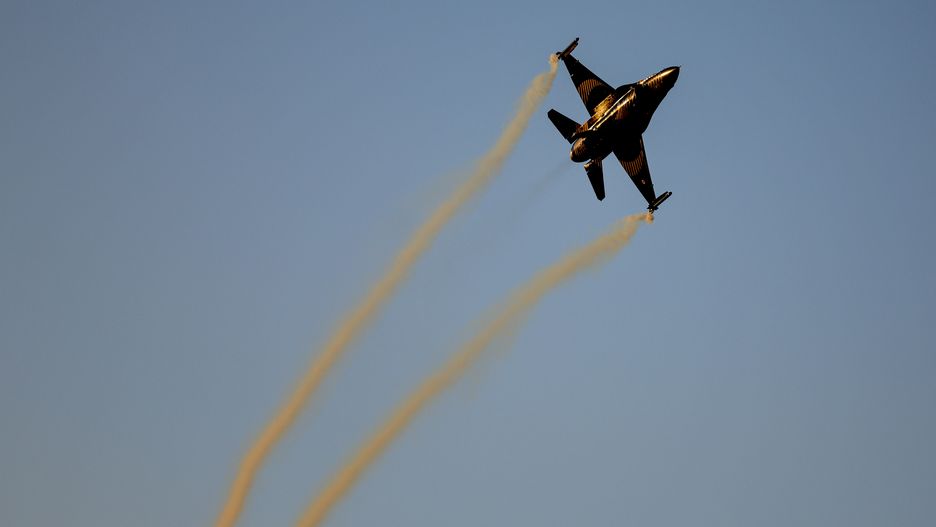 ANKARA, TURKIYE- AUGUST 30: Turkey’s SoloTürk F-16 demonstration team perform an air show over Anıtkabir in Ankara during Victory Day celebrations on August 30, 2025 in Ankara, Türkiye. (Photo by Ugur Yildirim /dia images via Getty Images)