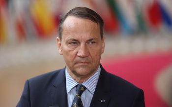 Sikorski o Iranie. "Wzbogacanie uranu jest dla niego ważniejsze"