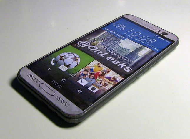 Czy tak będzie wyglądał HTC One M9+?