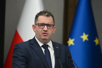 KSeF bez kar na dłużej? Skarbówka zabiera głos
