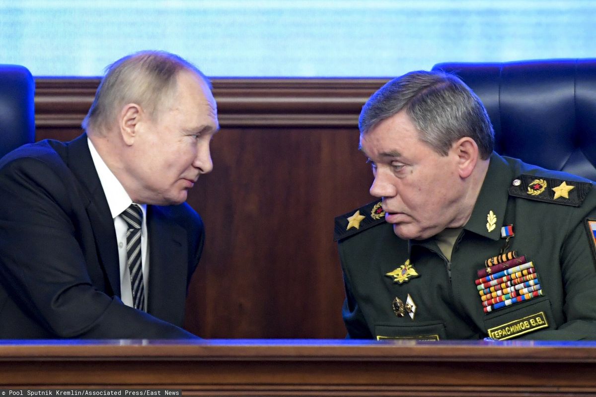 Na zdjęciu: generał Walerij Gierasimow z Władimirem Putinem