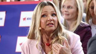 Katarzyna Bujakiewicz w polityce. Aktorka wygrała wybory, lecz szybko oddała mandat. Powód może zaskoczyć