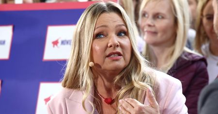 Katarzyna Bujakiewicz w polityce. Aktorka wygrała wybory, lecz szybko oddała mandat. Powód może zaskoczyć