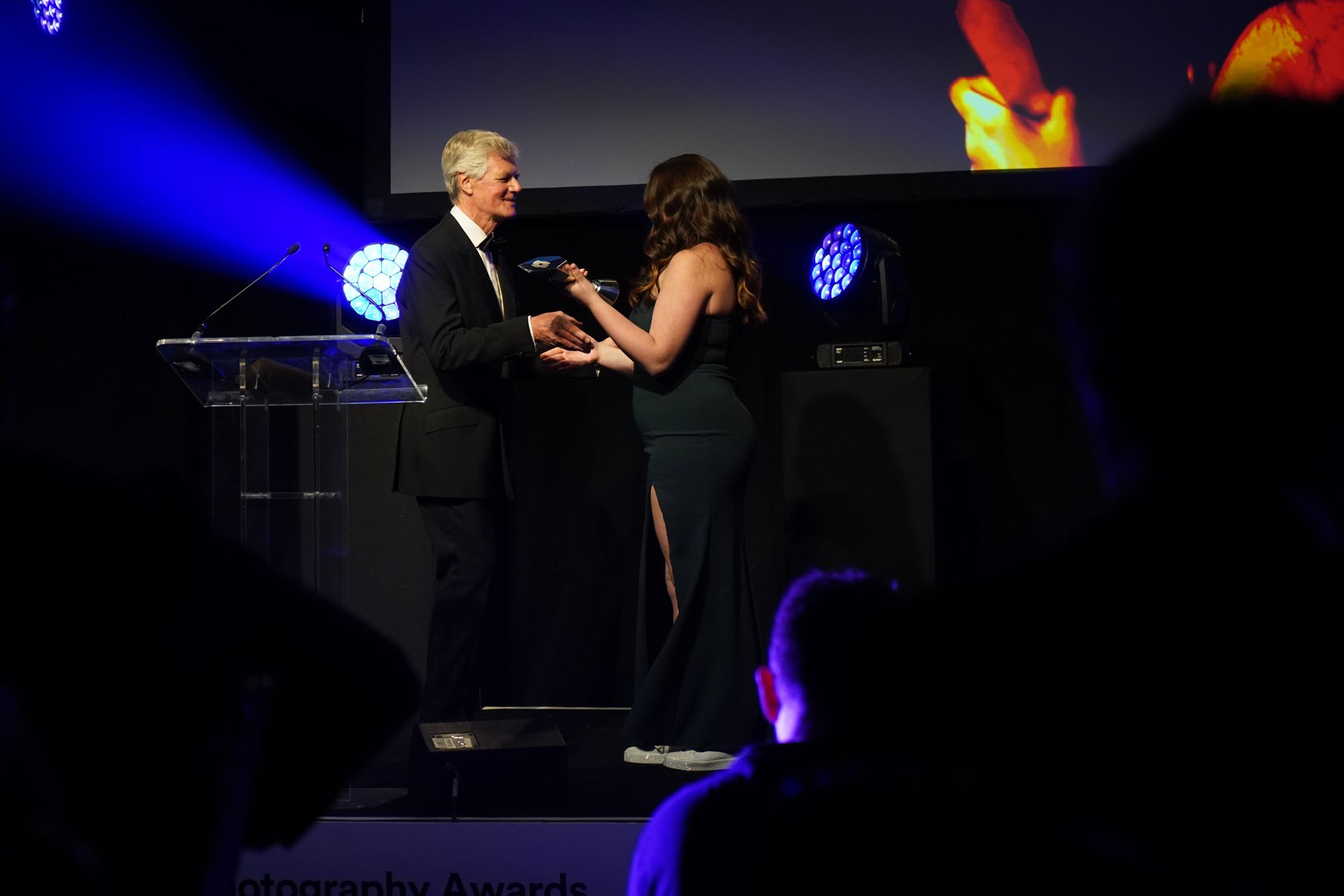 Kontrowersyjny materiał o samobójstwach wygrał Sony World Photography Awards 2019 21