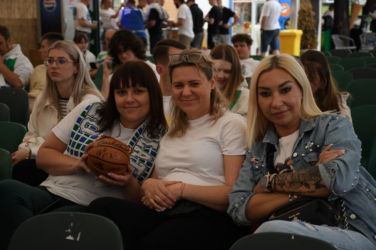 Strefa kibica na Słodowie na meczu Legia Warszawa - Anwil Włocławek. Zdjęcia, wideo