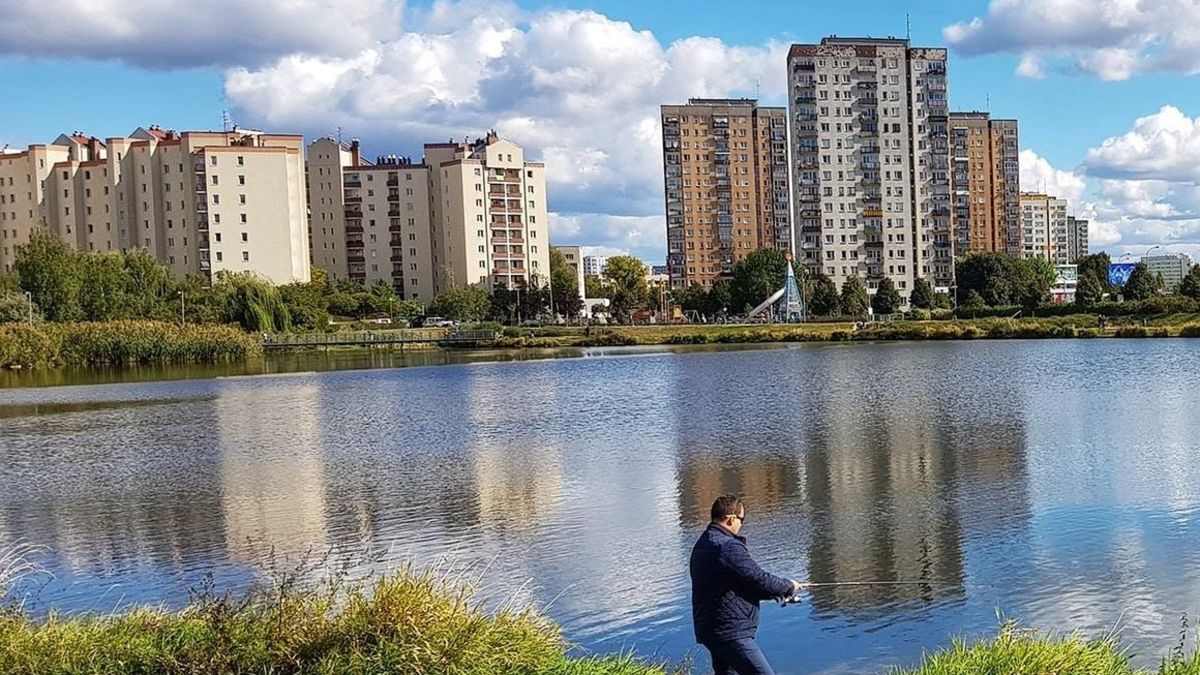 Z jeziorka Balaton w Warszawie wyłowiono zwłoki kobiety