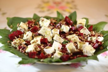 Dieta wysokobiałkowa - w czym najwięcej białka? Poznaj TOP naturalne produkty bogate w białko