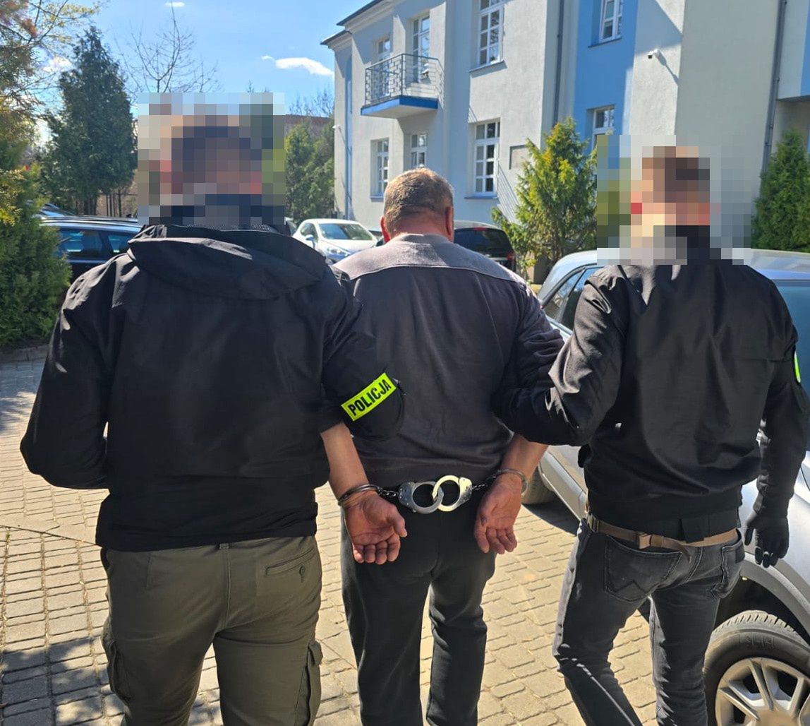 Policjanci z Katowic pomogli rozbić gang śmieciowy działający na Mazowszu