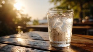 Ile wody dziennie w upały? 2 litry to za mało - sprawdź, ile naprawdę potrzebujesz