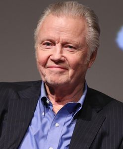 Jon Voight zadowolony spaceruje bez maseczki. Jak teraz wygląda 82-letni ojciec Angeliny Jolie?