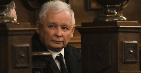 Kaczyński jechał do kościoła. Nagle stało się coś nieoczekiwanego