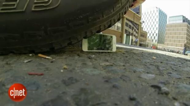 Galaxy S4 i iPhone 5 poddane ekstremalnym torturom 1