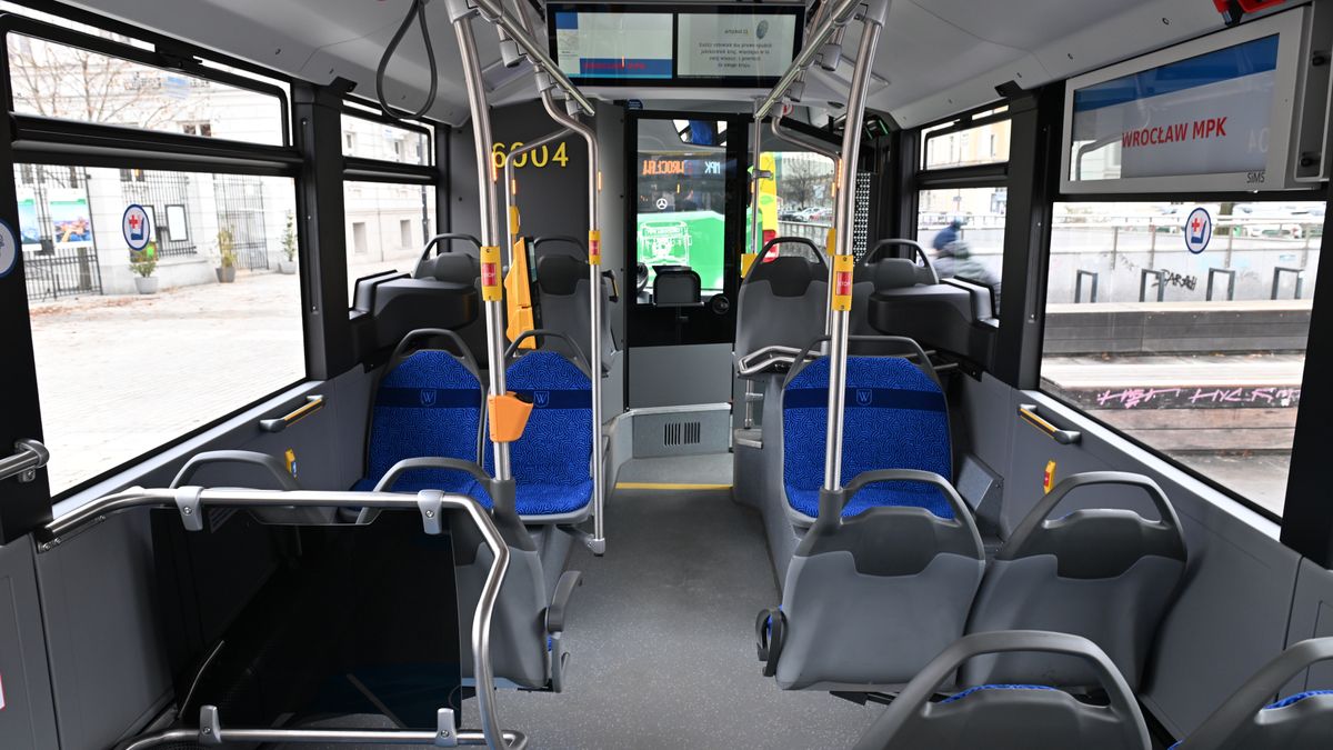 autobusy elektryczne
Maciej Kulczy�ski
autobusy elektryczne, linia K, mercedes, Mercedes-Benz e-Citaro G, prezentacja, autobus, komunikacja miejska, miejskie przedsi�biorstwo komunikacyjne