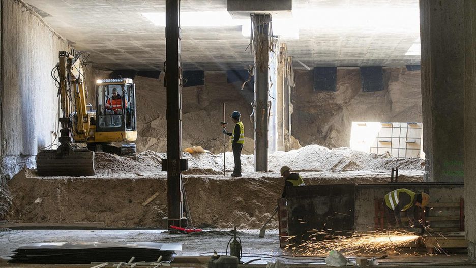 Warszawa. Prace przy bródnowskim odcinku metra prowadzone są na poziomie -2.