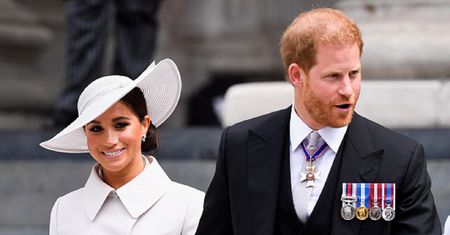 Królowa Elżbieta II nie wytrzymała. Powiedziała Meghan, co o niej myśli