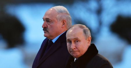 Czarny scenariusz. Putin może zwalić winę na "głupiego Łukaszenkę"