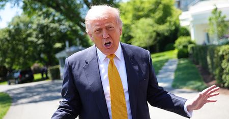 Rozejm z Iranem? Trump ogłasza ugodę, Teheran zaprzecza