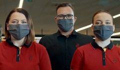 Lidl i Biedronka w nowych kampaniach dziękują swoim pracownikom (wideo)