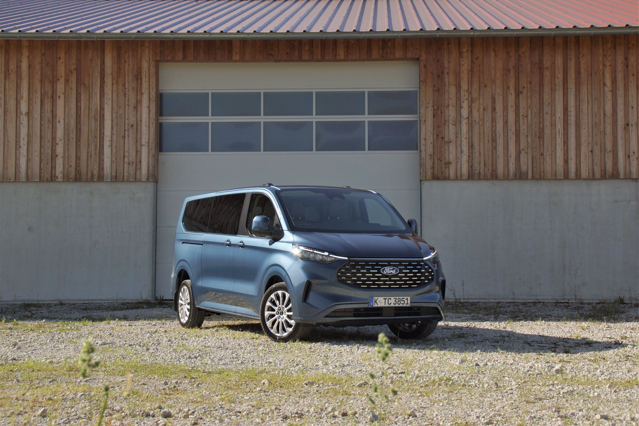 Ford Tourneo Custom 2023 