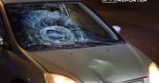 Warszawa: Poważne potrącenie na Marszałkowskiej. Pijany Gruzin odjechał z miejsca zdarzenia i jeździł z rozbitą szybą po centrum
