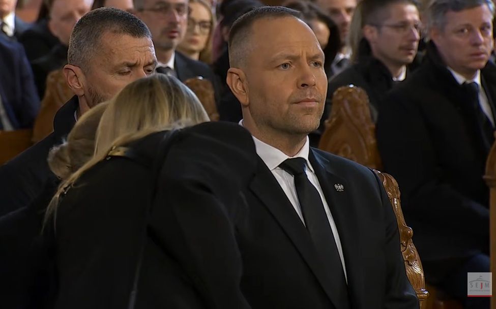 Karol Nawrocki na pogrzebie Łukasza Litewki