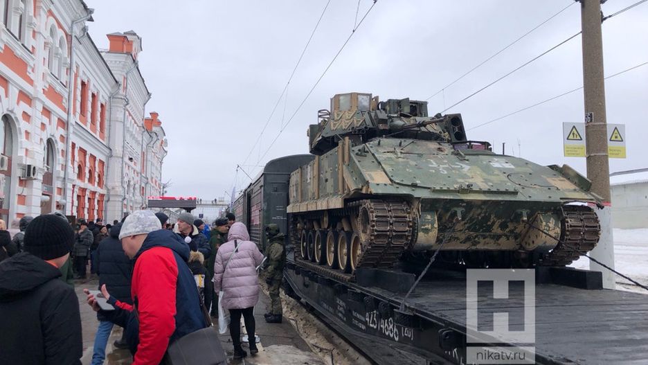 M2A2 Bradley ODS pokazywany przez Rosjan jako atrakcja w miastach. 
