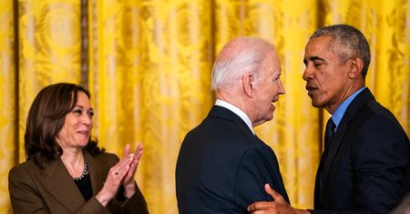 Barack Obama dziękuje Bidenowi. Były prezydent jednak nie poparł Harris