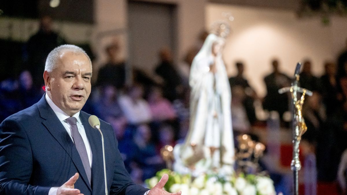 Minister aktywów państwowych Jacek Sasin 