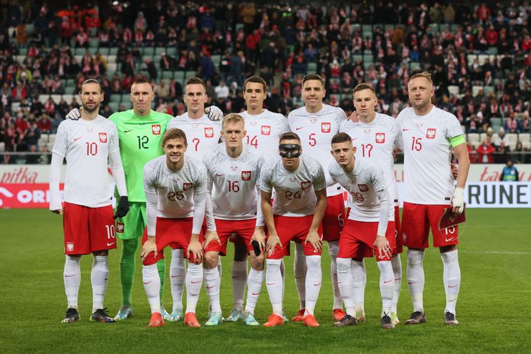 Reprezentacja Polski ma się bronić i grać z kontry
