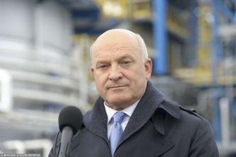 "Kupując benzynę, dopłacamy do gazet". Były prezes Lotosu uderza w Orlen