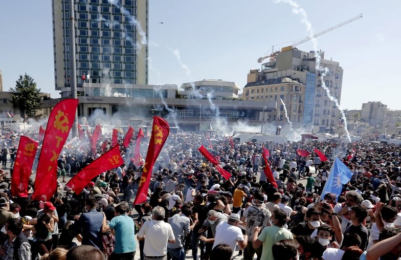 Policja użyła w Ankarze gazu łzawiącego przeciw demonstrantom