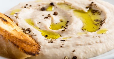 Wcale nie hummus i nie popularne pasty. To smarowidło wesprze twoją odporność