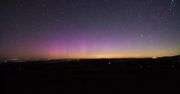 Fotografka uchwyciła rzadką zorzę polarną. Rozciągała się aż do Anglii