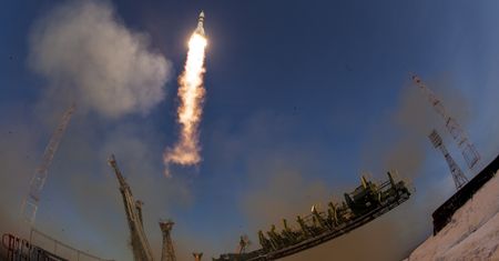 Satelity wojskowe Putina "uwolniły nieznany obiekt"