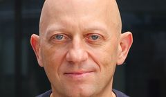 Konrad Mróz kierownikiem komunikacji zewnętrznej i biura prasowego PGE