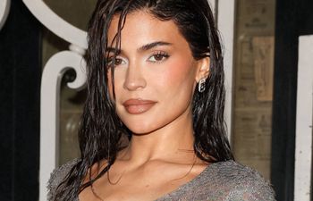 Kylie Jenner stosuje banalny trik. Usta wyglądają jak po zabiegu