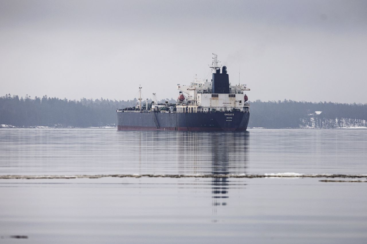 The tanker Eagle S damaged cables connecting Finland and Lithuania in November.