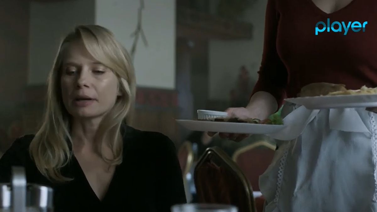 Kadr z serialu "Chyłka" 