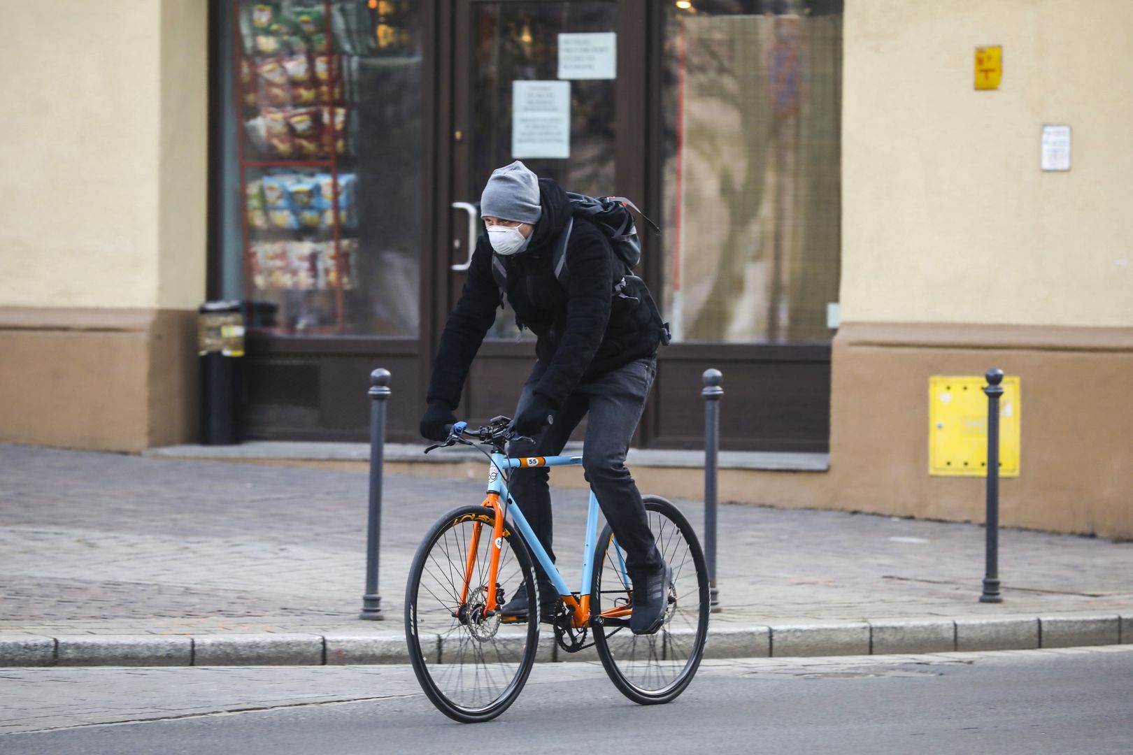 Nowe przepisy od 20 kwietnia. Rekreacyjna jazda na rowerze znów dozwolona.