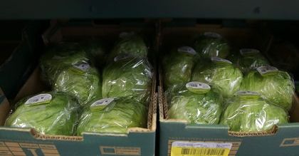Puste półki w marketach na Wyspach. Wprowadzili reglamentację