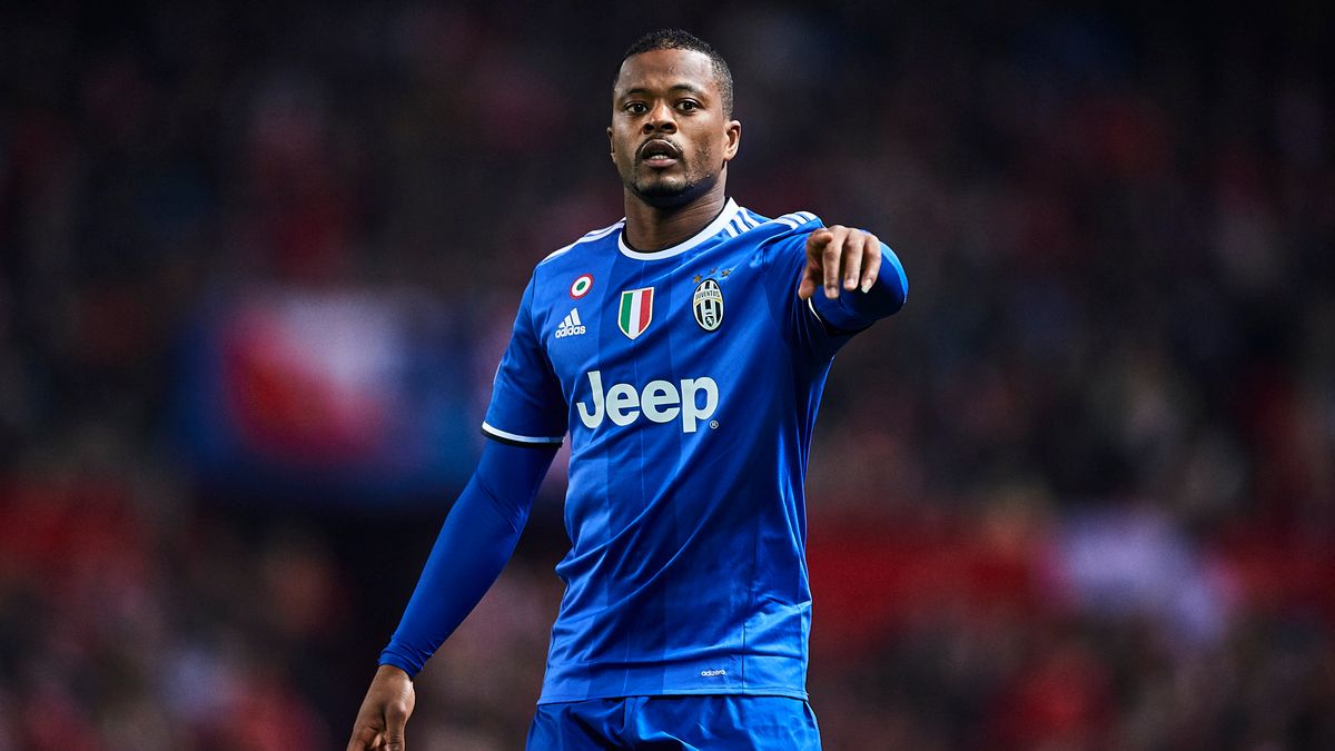 Getty Images / Aitor Alcalde / Stringer / Na zdjęciu: Patrice Evra (w barwach Juventusu Turyn)