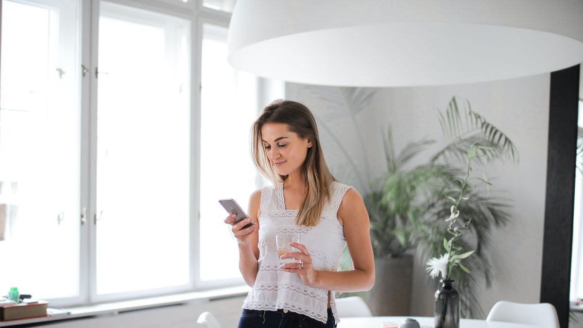 Zarządzanie finansami przez aplikację